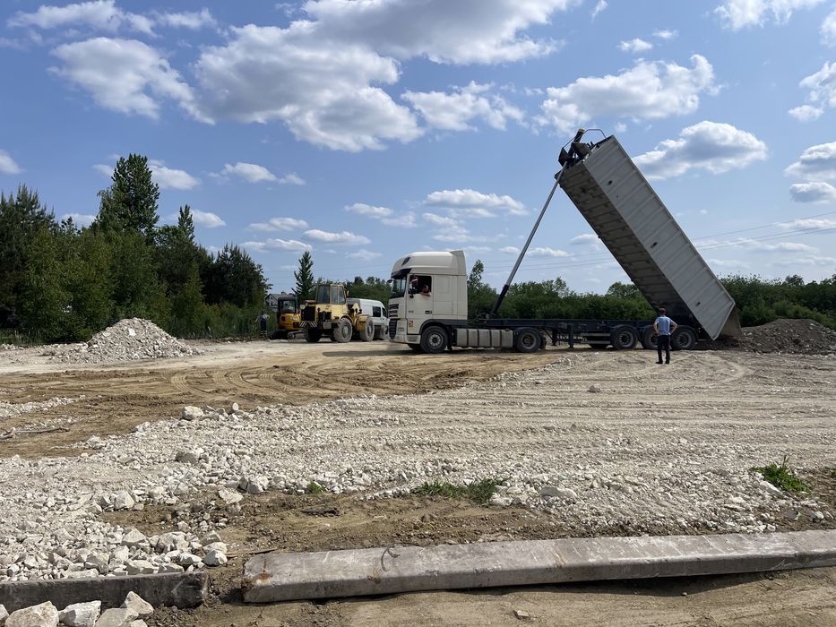 Послуги Автовишка, міні-екскаватор, маніпулятор, буріння ям, самоскид