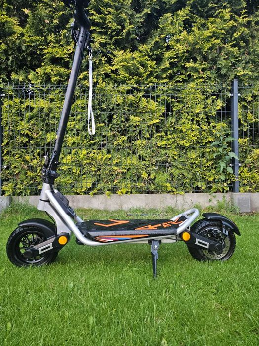 Kukirin A1 hulajnoga elektryczna 800W 48 V 13AH 45KM/H