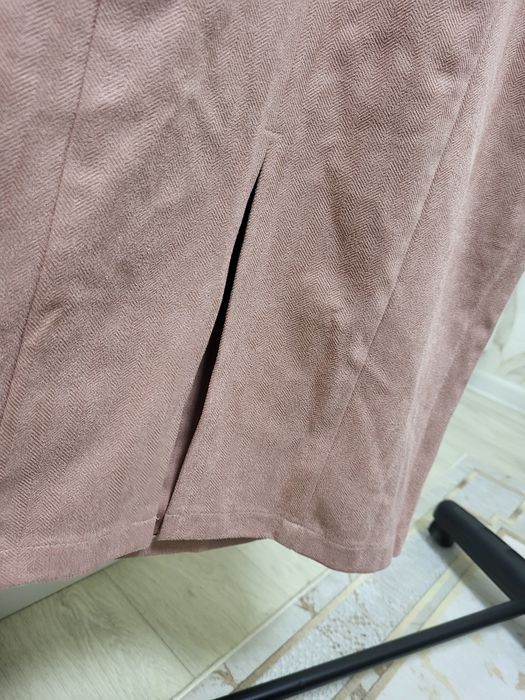 Нова силуетна сукня One by one, розмір Л.