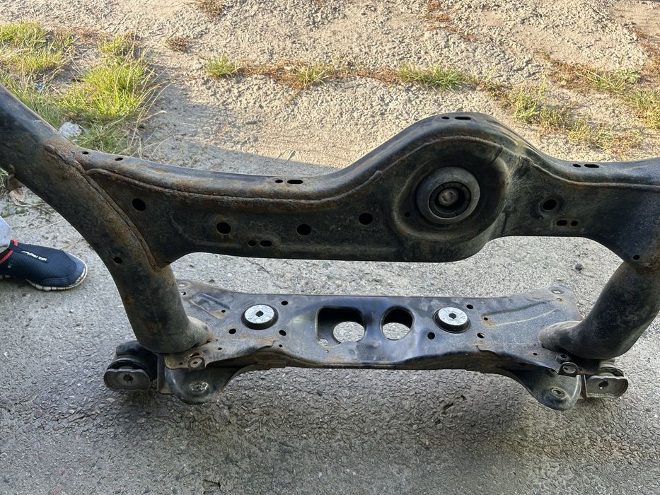 Подрамник задний Audi A6C7 quattro