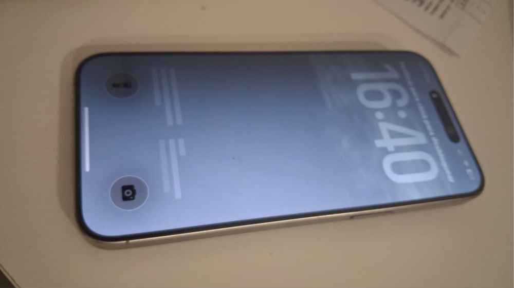 iPhone 15 Pro Max 1 TB — Excelente estado