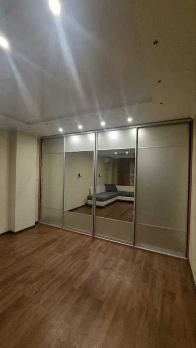 продам 2х.комн.ЖК Янтарный трк Украина, салтовка