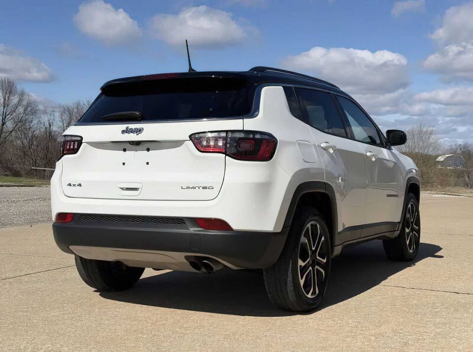 Jeep Compass Limited      2022