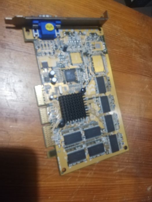 Stara retro karta graficzna