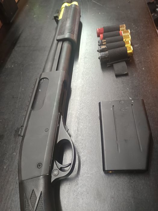 Shotgun a gás golden eagle