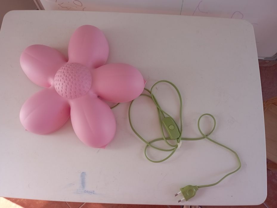 Candeeiro flor ikeia