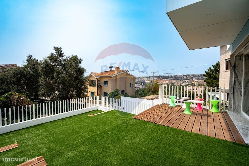 Moradia T4 para venda