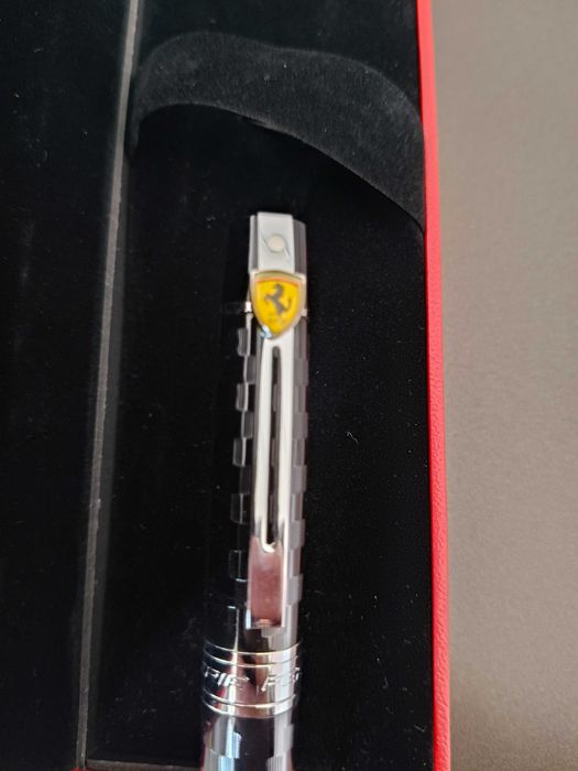 Esferográfica Ferrari 300 Series Black by Sheaffer