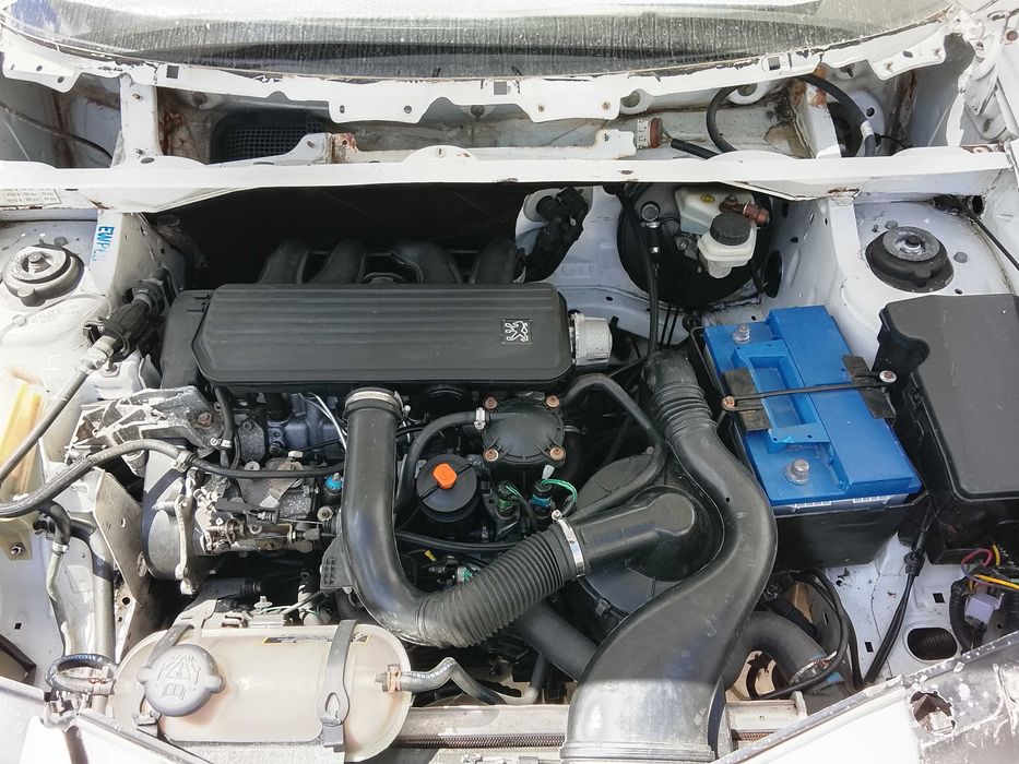 Peugeot partner 1.9d ( reservado )