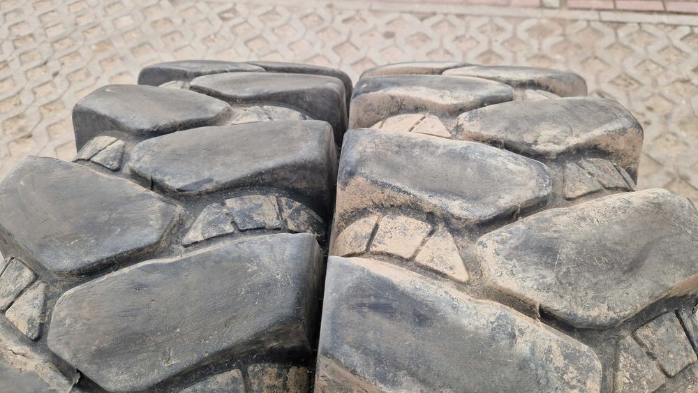 10.00-20, 10-20, 10.00r20 Camso 70% bieżnik