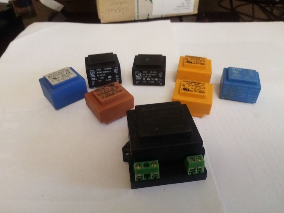 Трансформатори мережеві малогабаритні.