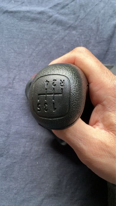 Ковпак ковпачок на кулісу оздоблення обшивка ручка кпп чохол кожух  MERCEDES VITO W638