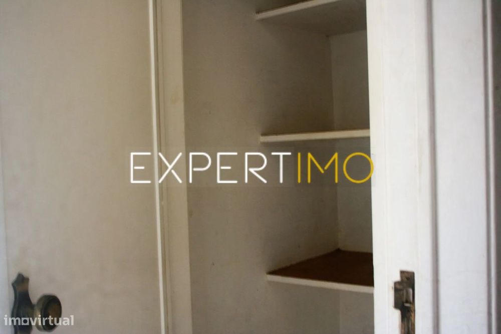 Apartamento T1 para remodelar