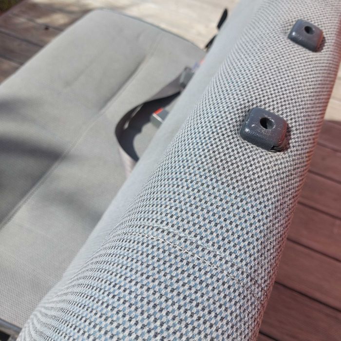 Mitsubishi L300 middle row bench seat / Banco central Mitsubishi L300