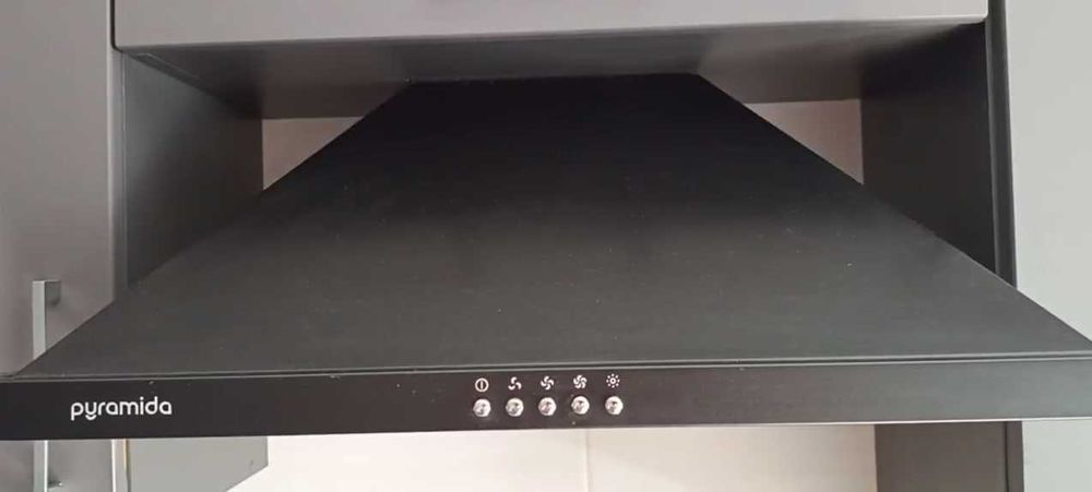 Акция! Кухонная вытяжка Pyramida KH 60 BL — стильная и по отличной цене