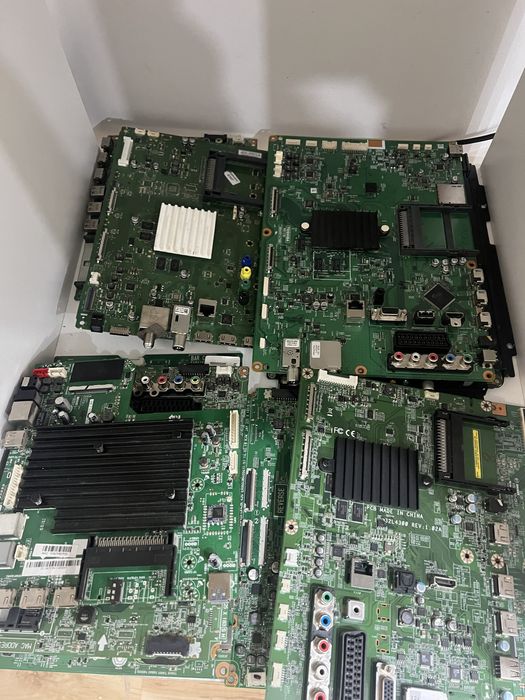 Материнські плати для телевізорів samsung lg philips kivi bravis ergo