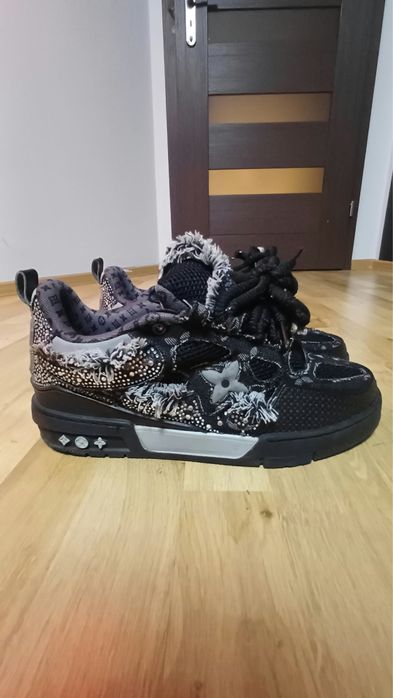 Lv skate swarowski