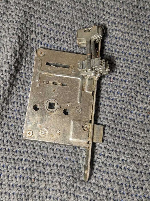 Замок до дверей ключі Єльбрус противоударний та противозломний