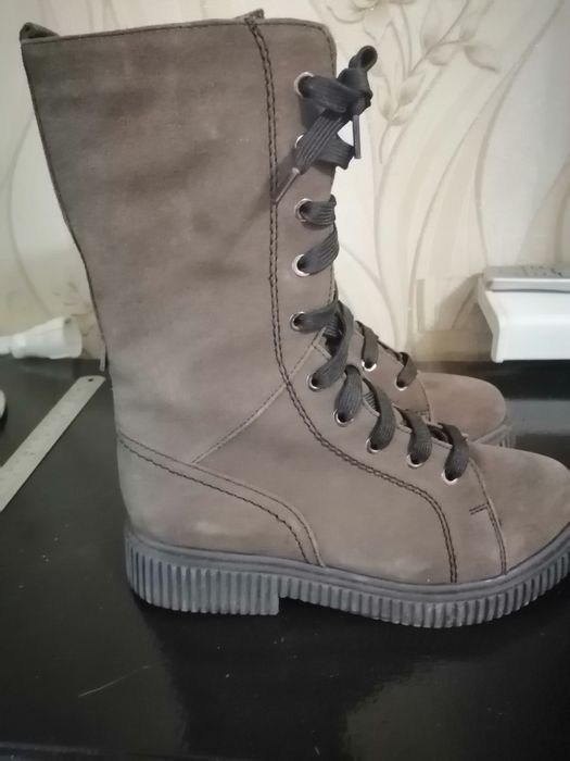 Продам зимові класні сапоги