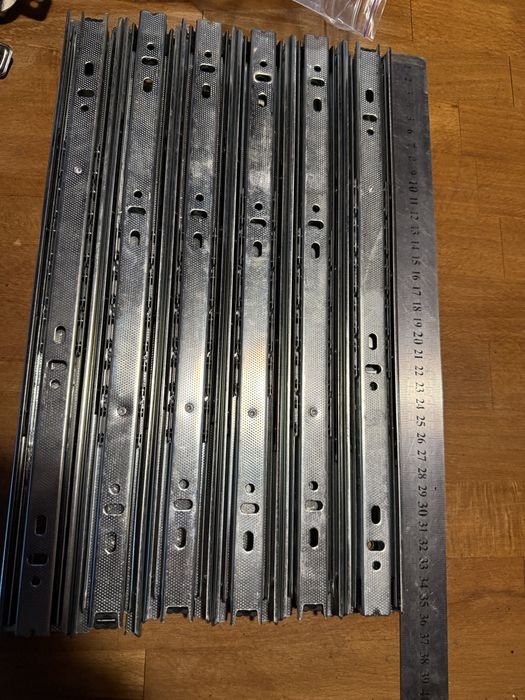 Напрямні на шухляди