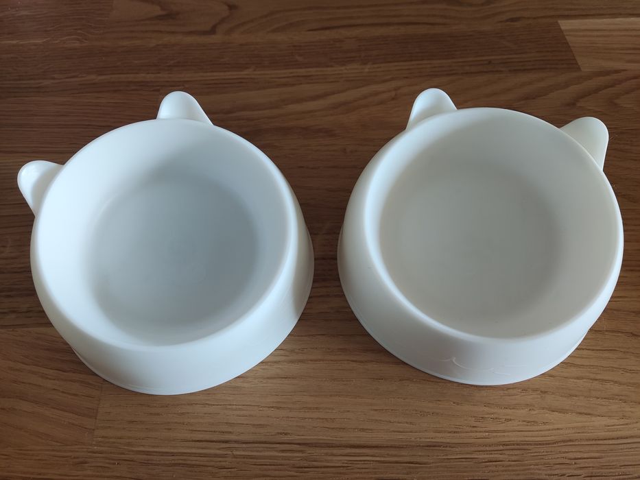Taças de comida e água para gato