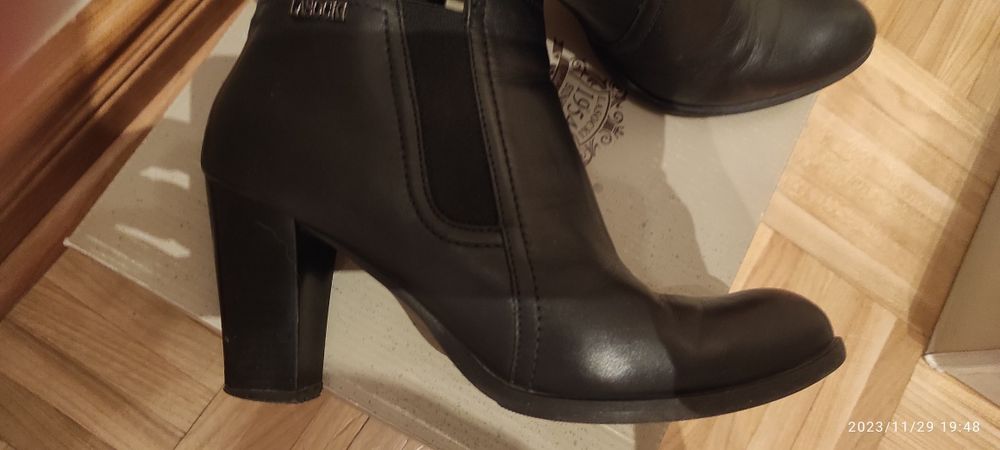 Botki skórzane Lasocki