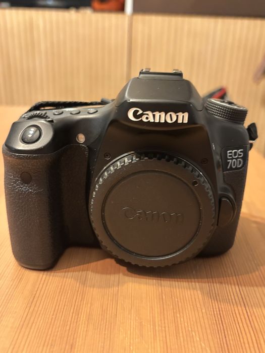 Cânon Eos 70D Lustrzanka Canon EOS 70D Czarny + 18-135mm - Ceny i opinie