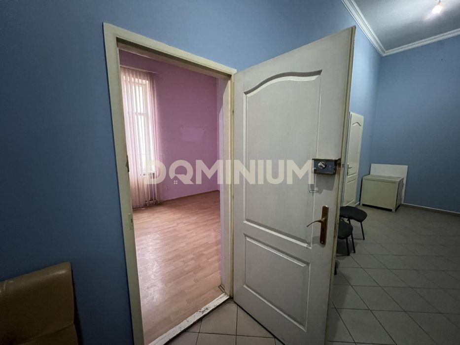Оренда офісу в центрі Сваляви
