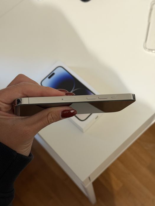 Iphone 14pro + 3 capas