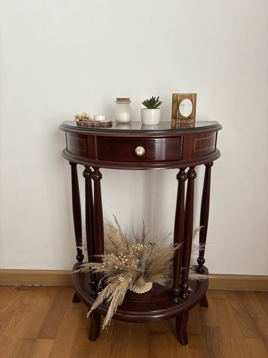Consola clássica em madeira com gaveta – mesa de entrada elegante