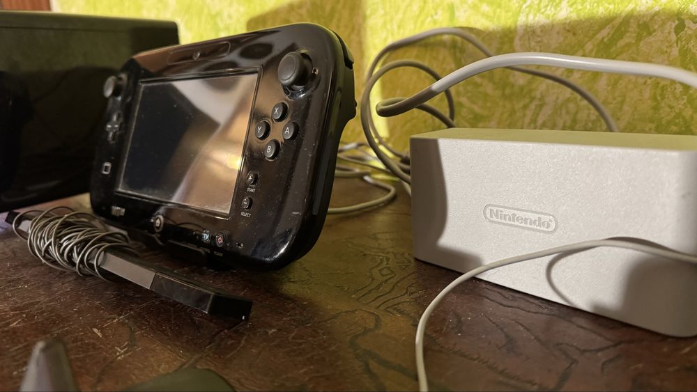 Nintendo Wii U 32GB + GamePad + Cabos | Excelente Estado