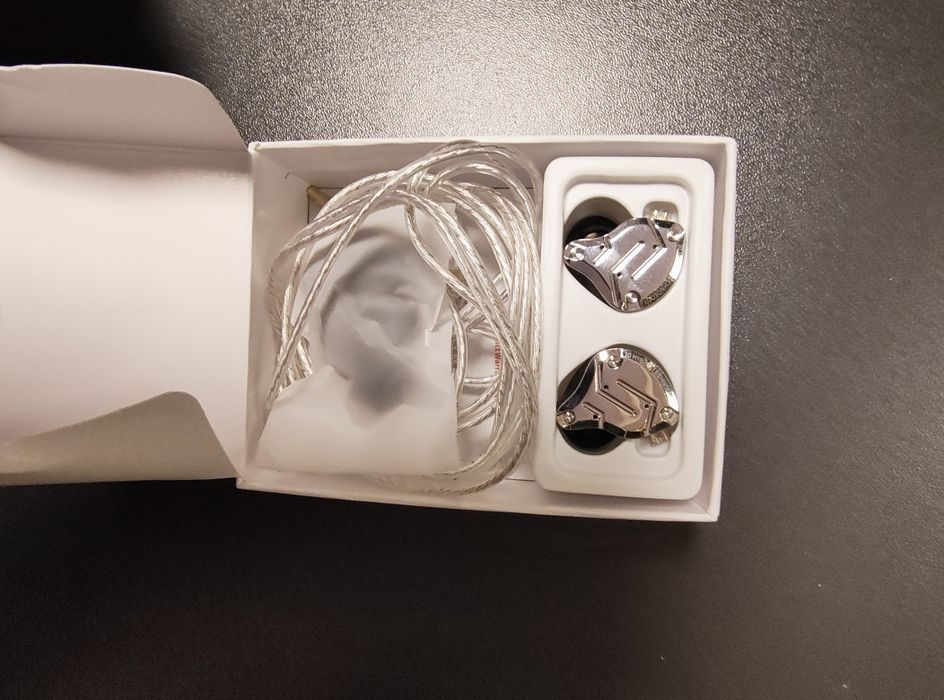 Słuchawki przewodowe dokanałowe KZ ZS10 Pro srebrne