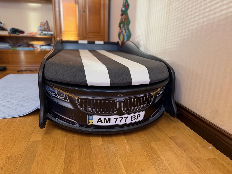 Дитяче ліжко-машинка BMW (160х70) з підйомним механізмом