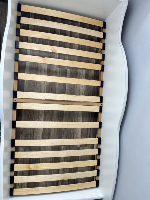 Łóżko samochod 160x80 +materac