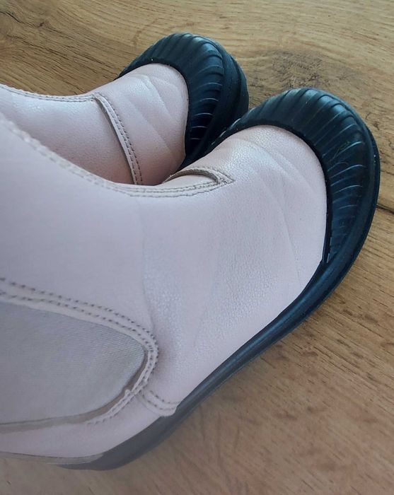 Botki przejściowe r.26