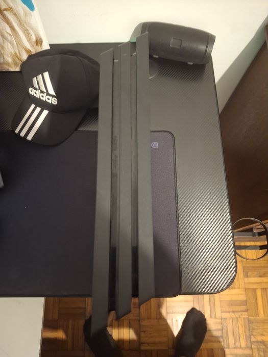 PS4 PRO EM EXELENTE ESTADO