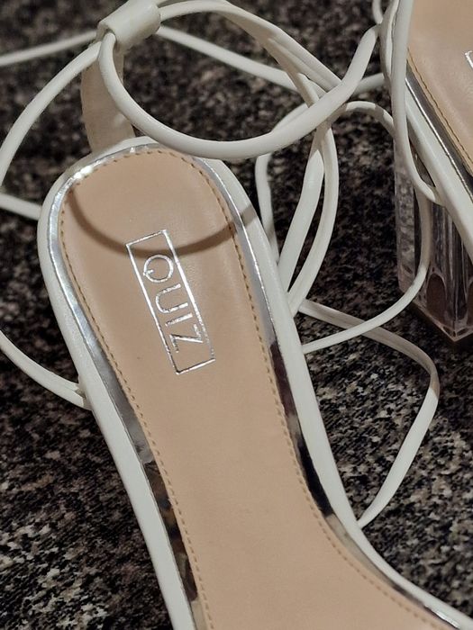 Saltos brancos da Quiz