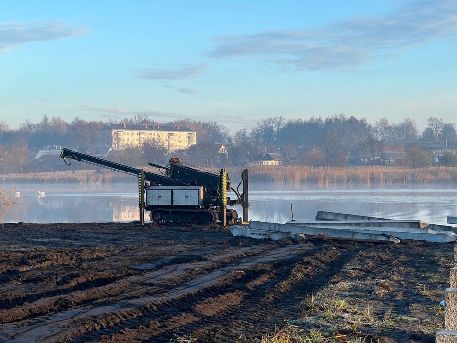 Фундамент на палях залізобетонних забивання паль