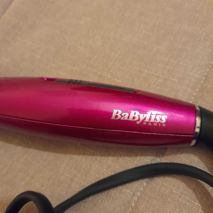 Escova modeladora Babyliss 3D Liss Brush HSB100E