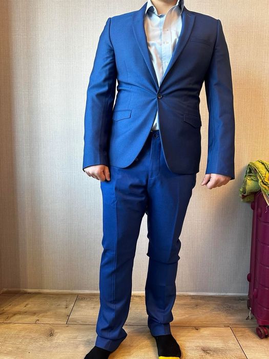 Костюм чоловічий 54р reserved