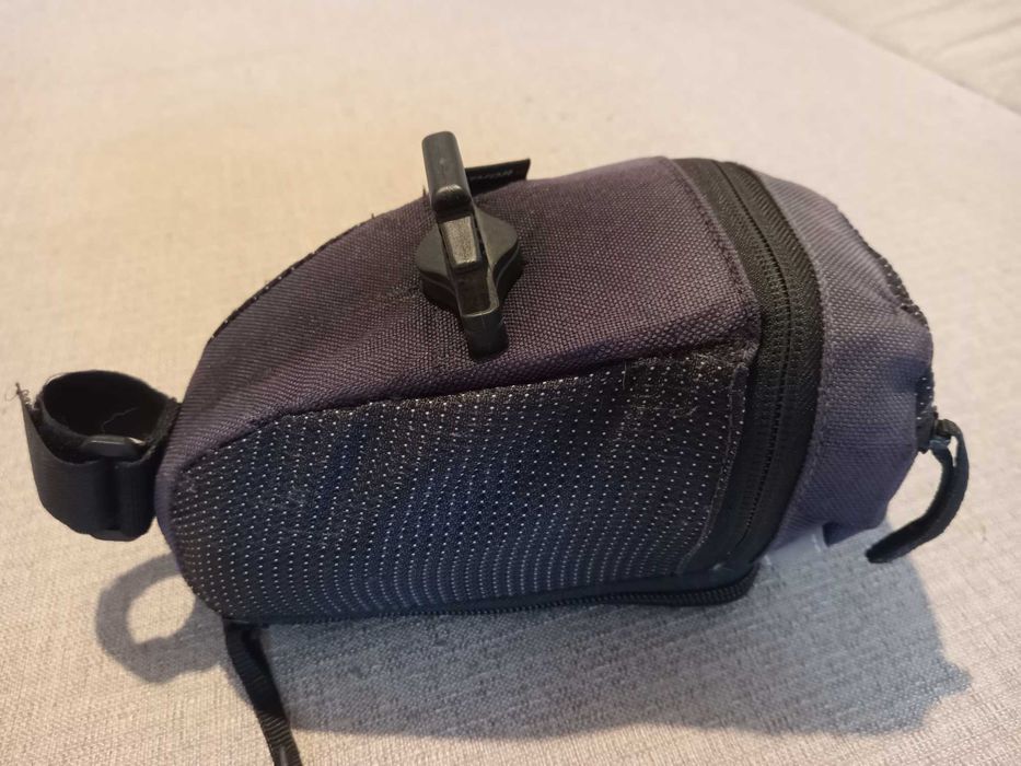 Підсидільна сумка Author