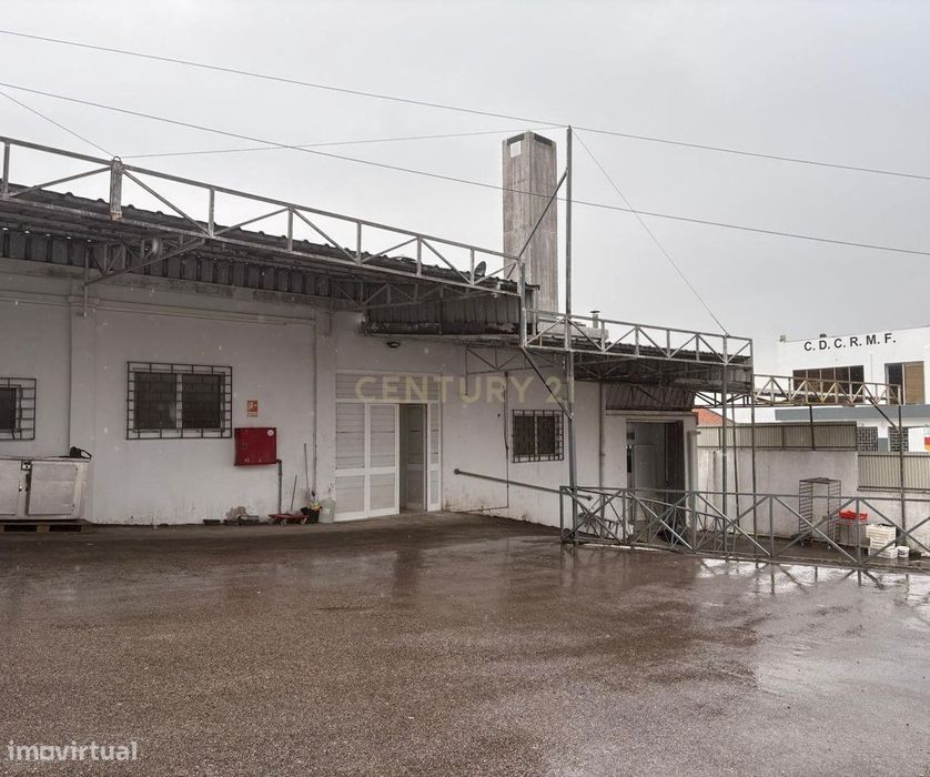 Fantástica Oportunidade de Trespasse – Fábrica Industrial em Pleno Fun