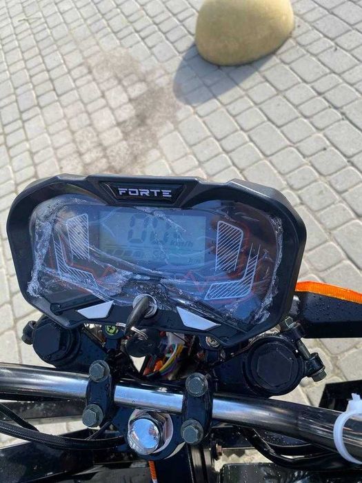 трицикл вантажний Forte електро