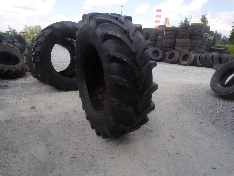 opona 520/70R38 VEDESTEIN TRAXION + (1000 NETTO)