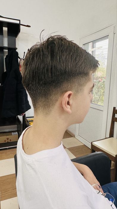 Чоловічі, хлопчячі і детячі стрижки, борода, вуса. Ірпінь