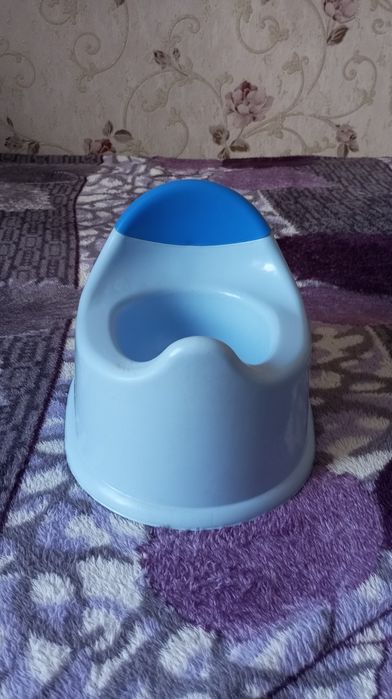 Детский горшок голубой