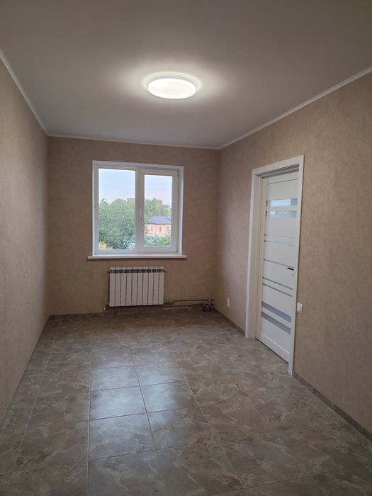 Продаж двокімнатної квартири вул.Небесної Сотні