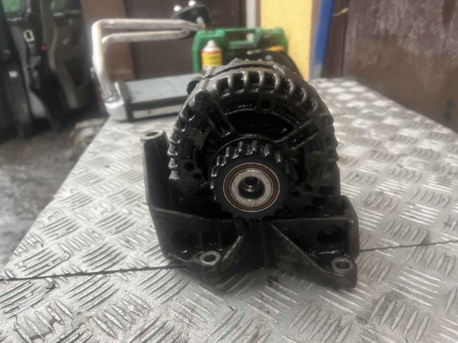 Генератор 2.5 Фольксваген т5 Volkswagen Transporter t5