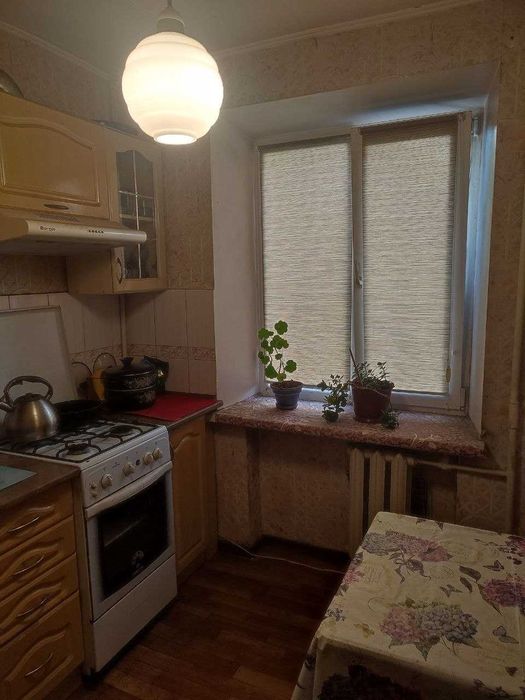 Сдается 2-х 3/5 ост. Иванова. 6000 грн.