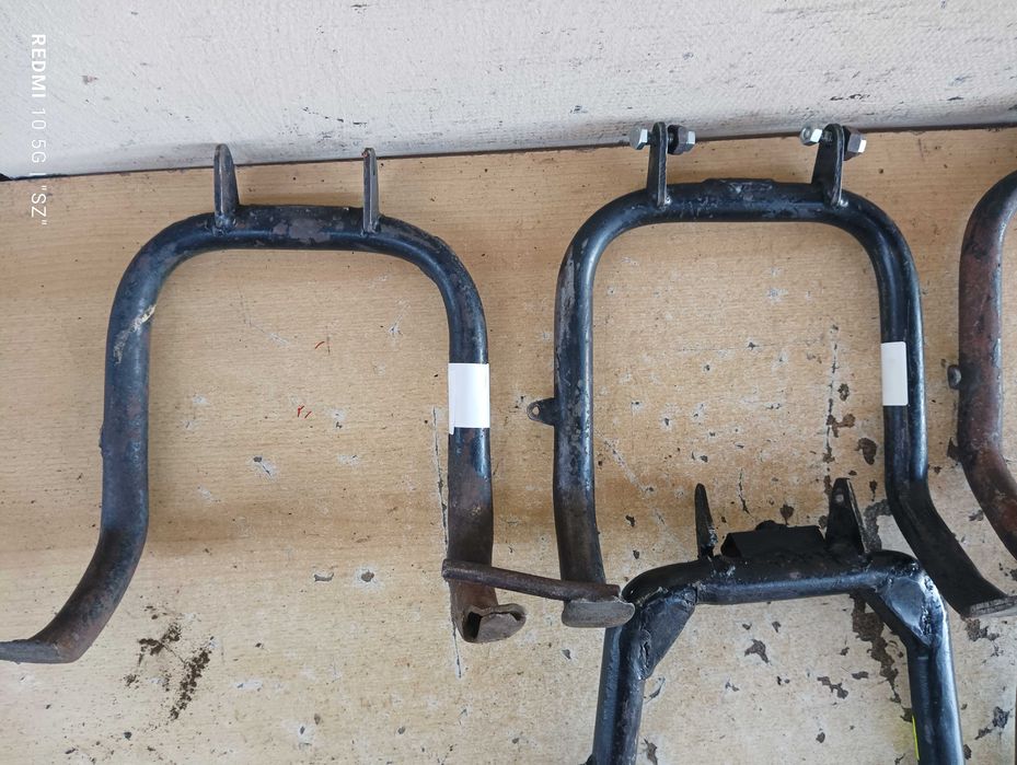 WSK - części - stopki centralne - 4 sztuki